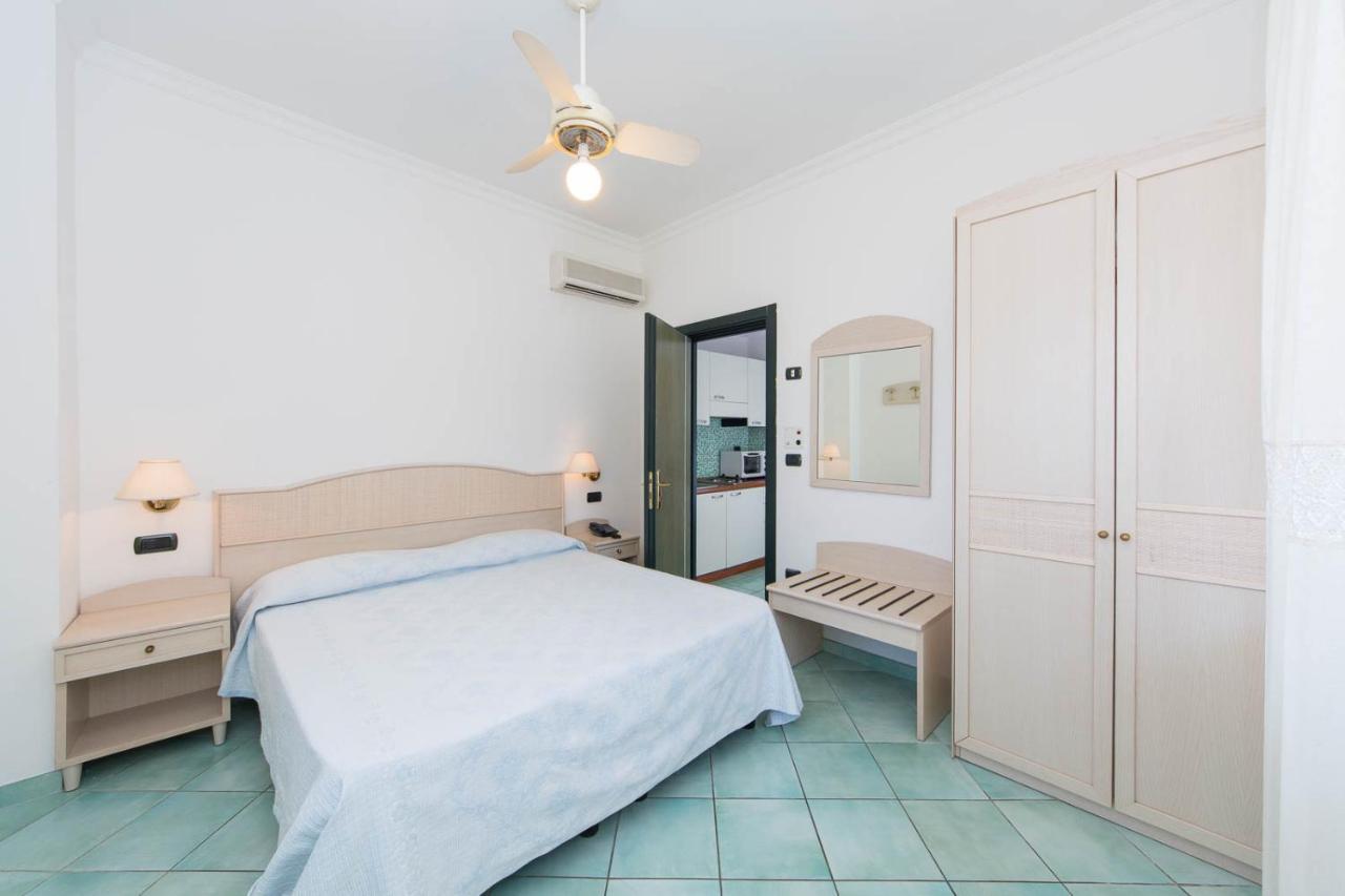 مايوري La Residenza Aparthotel المظهر الخارجي الصورة